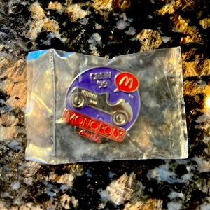 McDonald’s Monopoly 1999 Crew Pin
